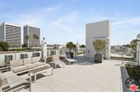 1650 Sawtelle Boulevard #209