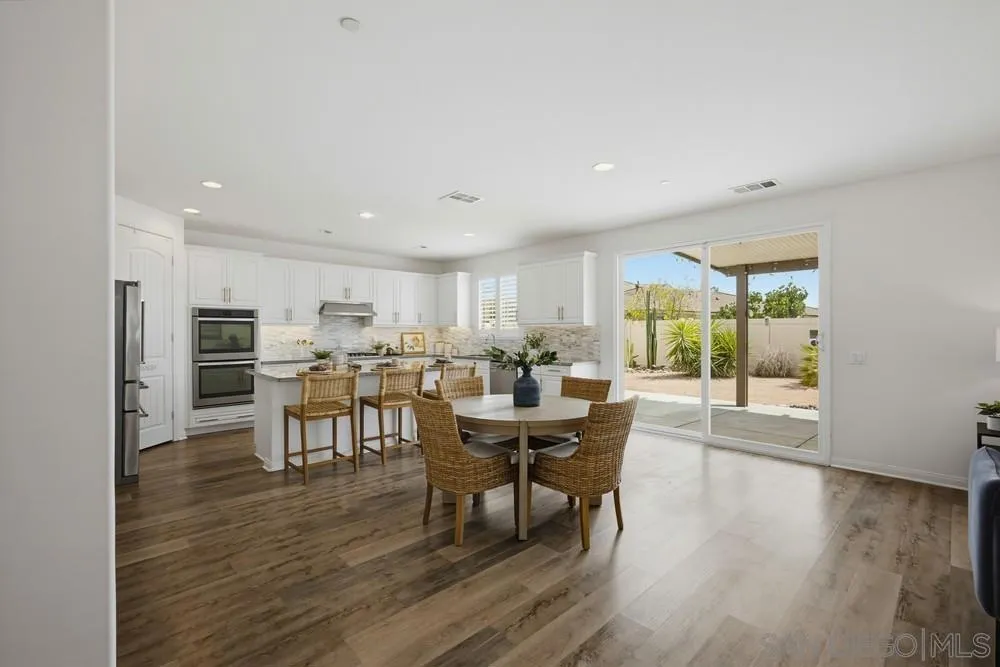 31217 Whistling Acres Dr Temecula, CA 92591