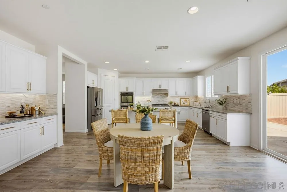 31217 Whistling Acres Dr Temecula, CA 92591