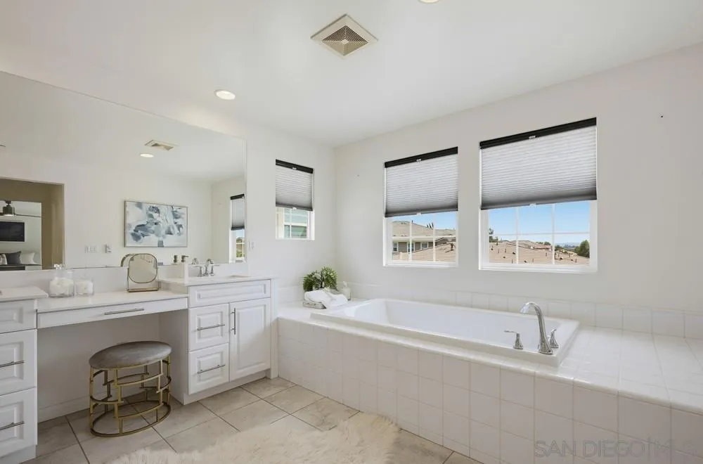 31217 Whistling Acres Dr Temecula, CA 92591