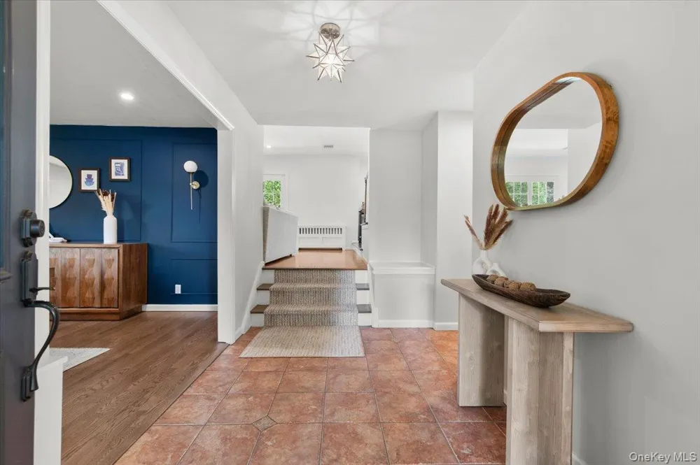 39 Marie Drive Huntington, NY 11743
