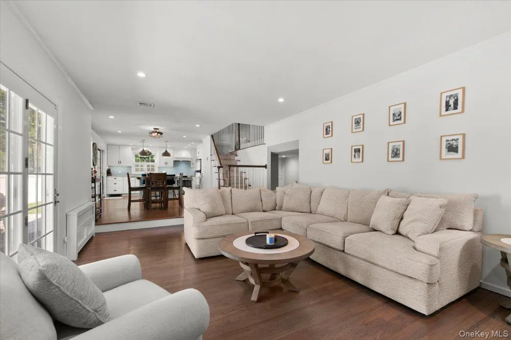 39 Marie Drive Huntington, NY 11743