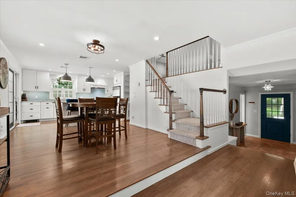 39 Marie Drive Huntington, NY 11743
