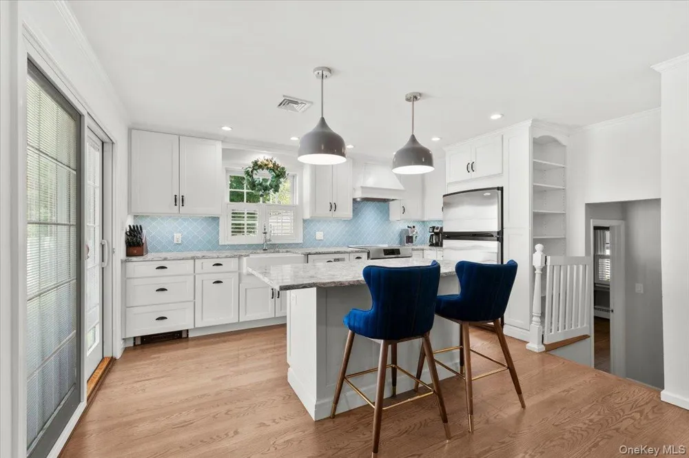 39 Marie Drive Huntington, NY 11743