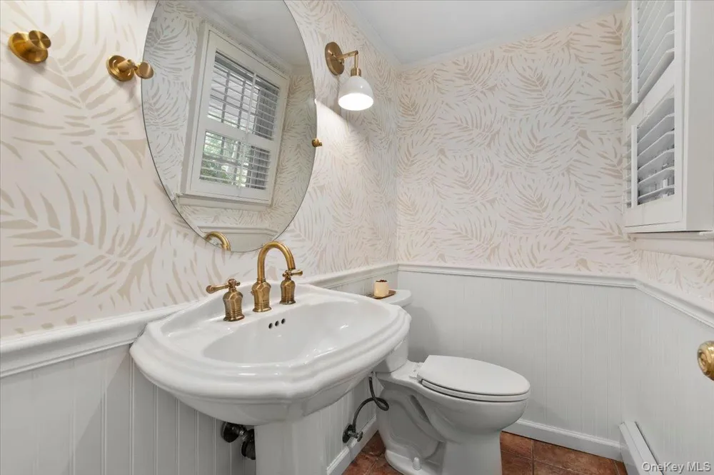39 Marie Drive Huntington, NY 11743