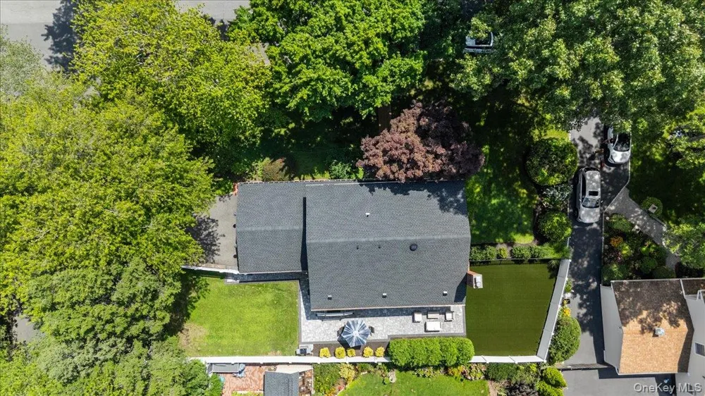 39 Marie Drive Huntington, NY 11743