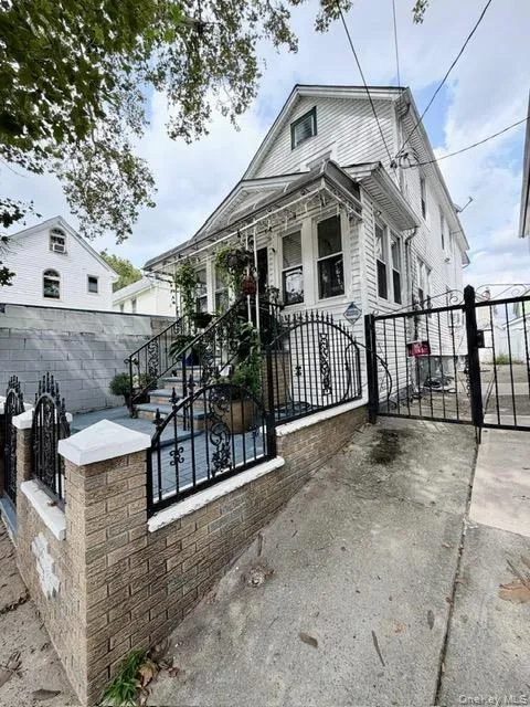 107-11 114th Street Richmond Hill S., NY 11419