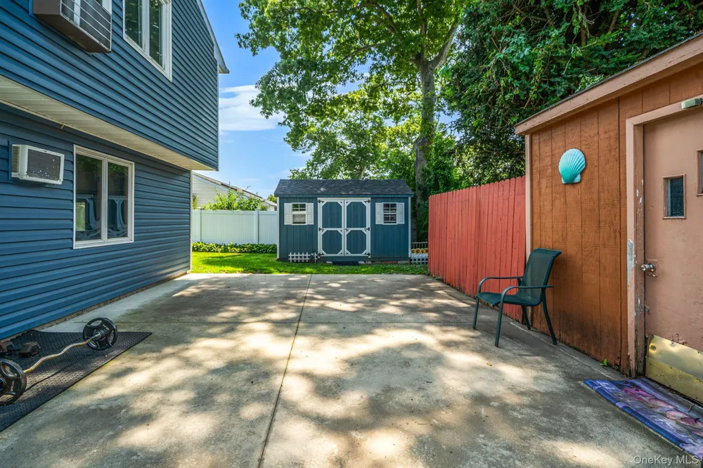 12 Fannie Drive Farmingville, NY 11738