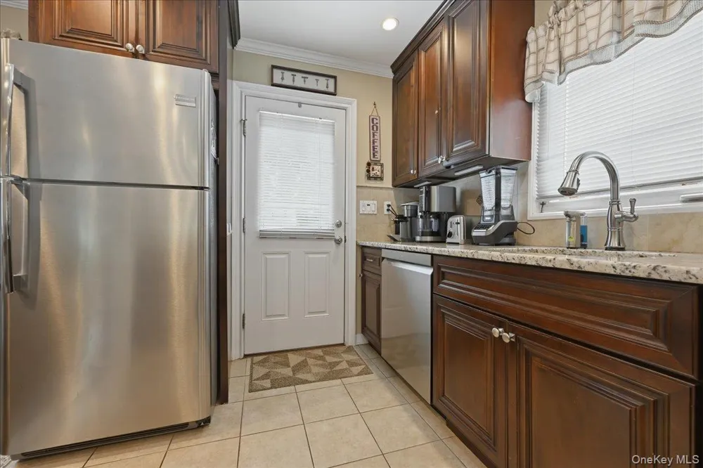 2977 Grand Boulevard Baldwin, NY 11510
