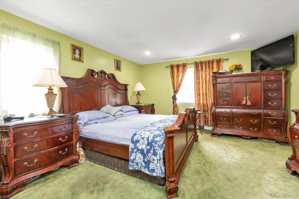 433 Atlantic Avenue Freeport, NY 11520