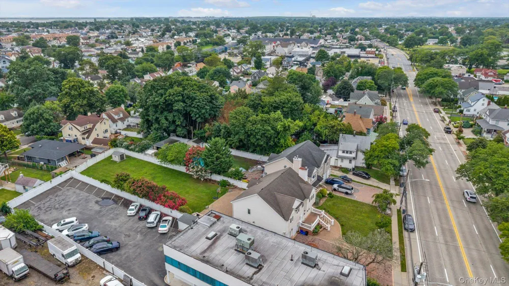 433 Atlantic Avenue Freeport, NY 11520