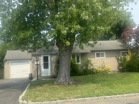 325 Glynn Street