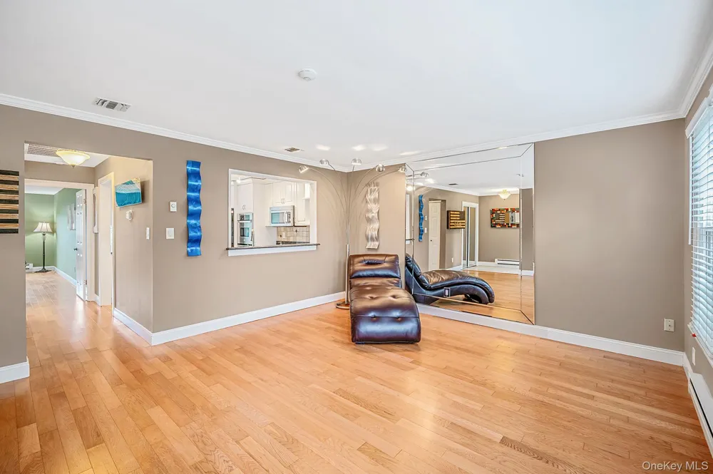 89 Hearthside Drive Mount Sinai, NY 11766