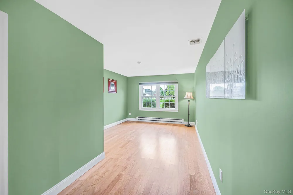 89 Hearthside Drive Mount Sinai, NY 11766