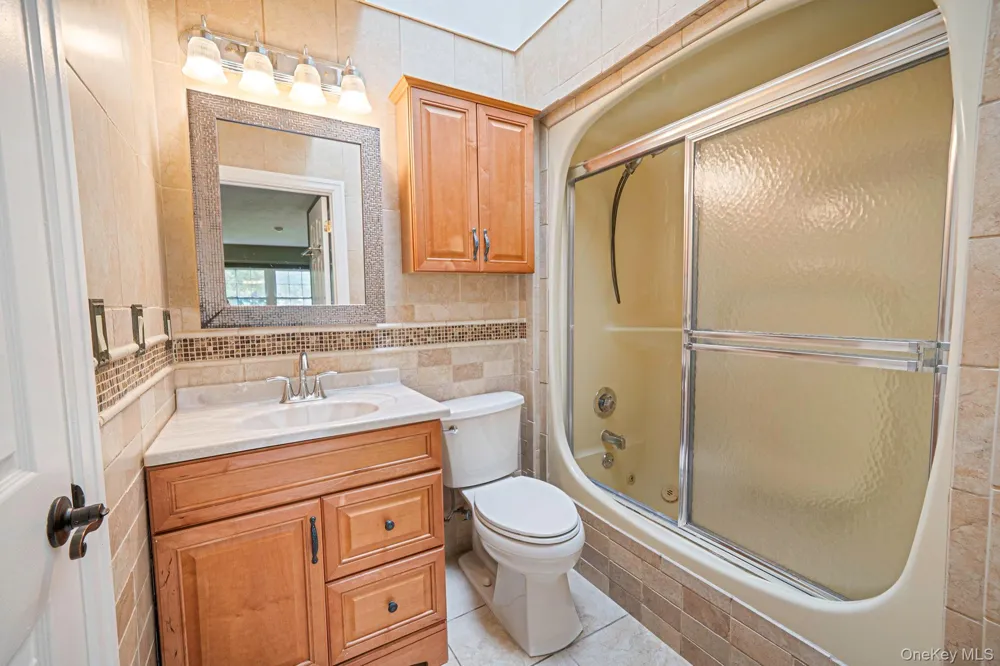 89 Hearthside Drive Mount Sinai, NY 11766