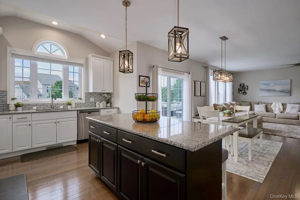 36 Tompkins Lane Hopewell Junction, NY 12533