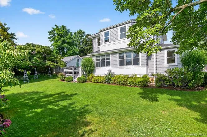 25 Soundview Avenue Locust Valley, NY 11560