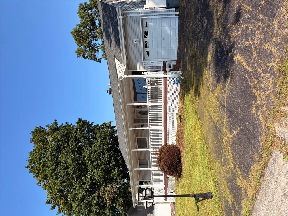 423 Elmwood Street Islip Terrace, NY 11752