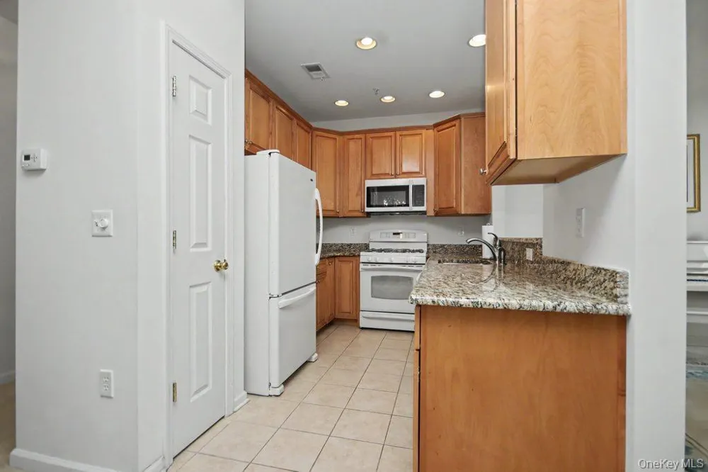 1113 Balsam Drive New Windsor, NY 12553