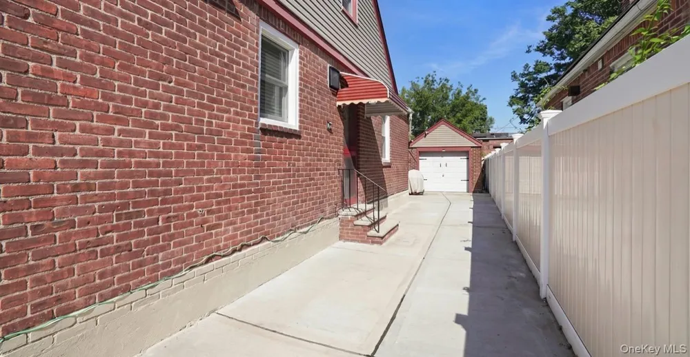 172-17 Amelia Road Jamaica, NY 11434