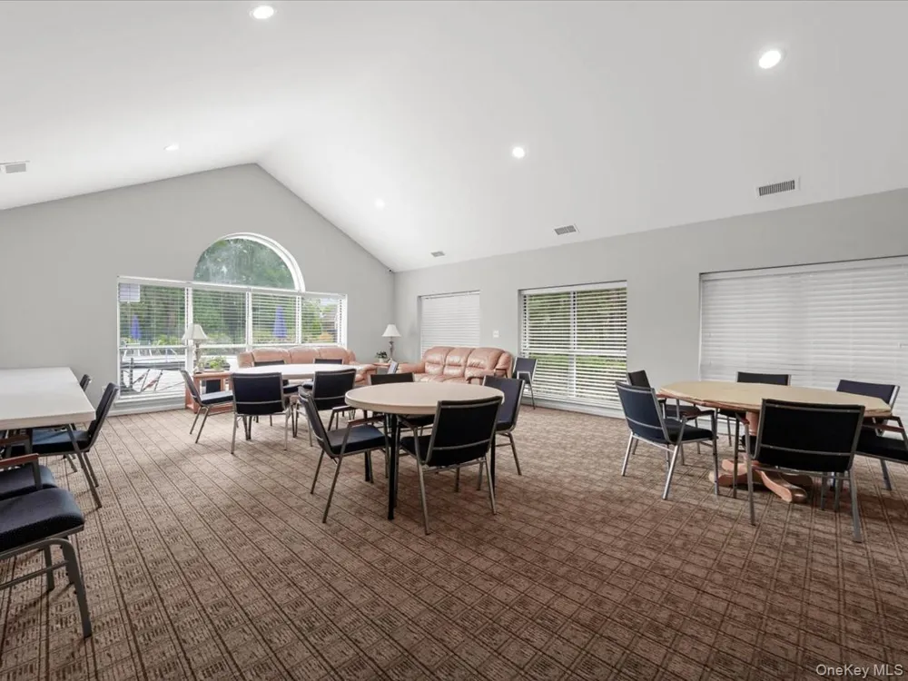 112 Dari Drive Holbrook, NY 11741