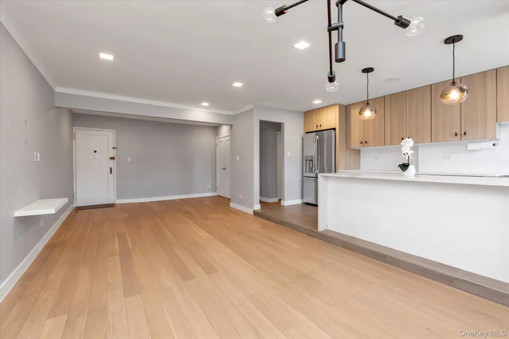 67-12 Yellowstone Blvd #F18 Forest Hills, NY 11375