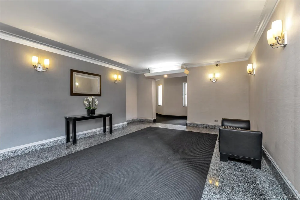 67-12 Yellowstone Blvd #F18 Forest Hills, NY 11375