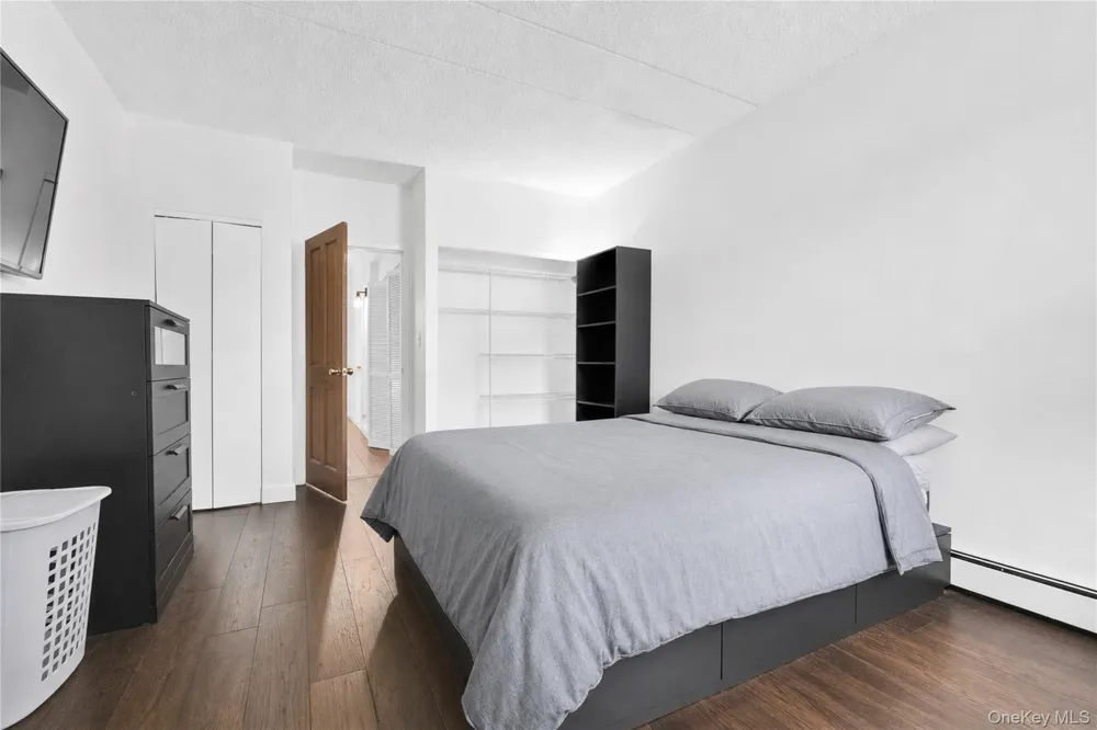 529 E 156th Street #68D Bronx, NY 10455