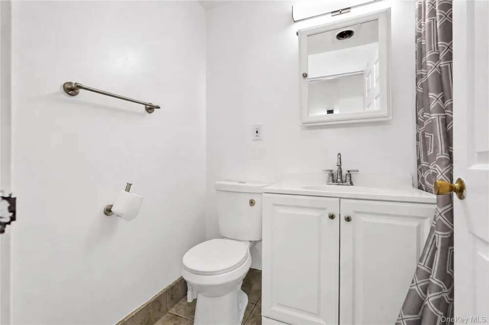 529 E 156th Street #68D Bronx, NY 10455