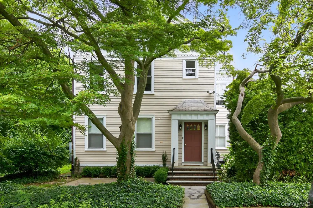 95 High Street #3 Huntington, NY 11743