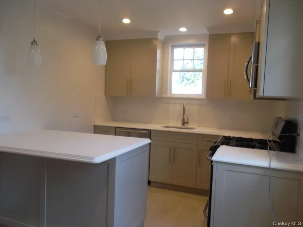 95 High Street #3 Huntington, NY 11743