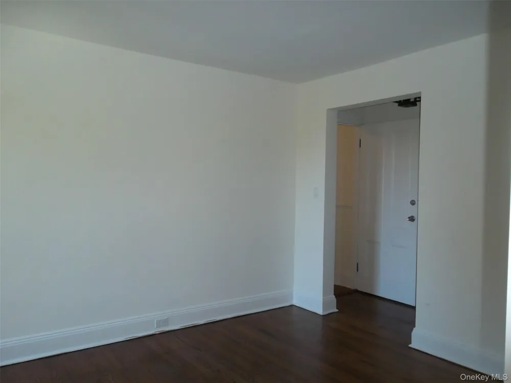 95 High Street #3 Huntington, NY 11743