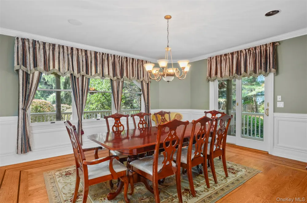 811 Canal Road Mount Sinai, NY 11766