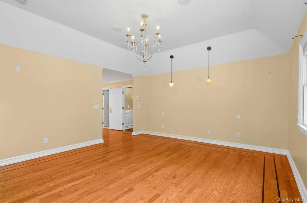 811 Canal Road Mount Sinai, NY 11766