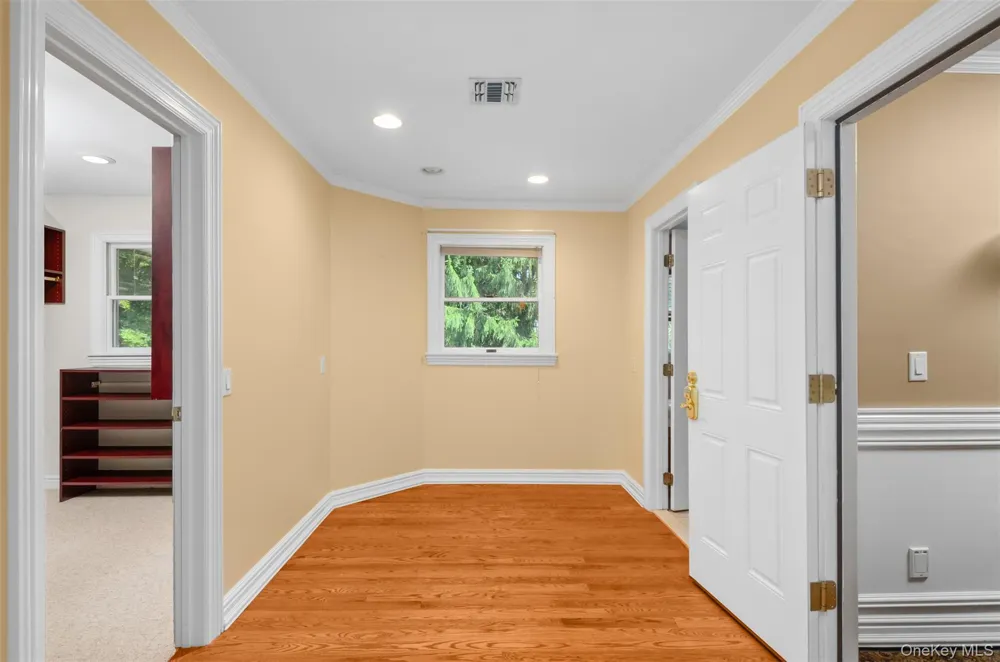 811 Canal Road Mount Sinai, NY 11766