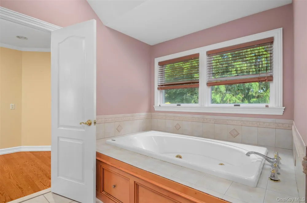 811 Canal Road Mount Sinai, NY 11766