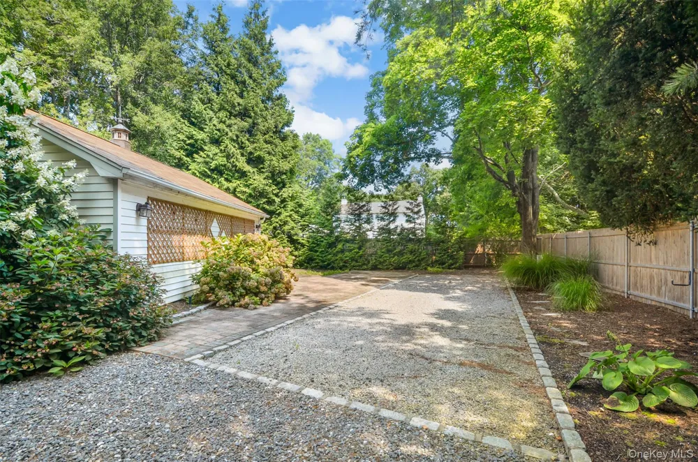 811 Canal Road Mount Sinai, NY 11766