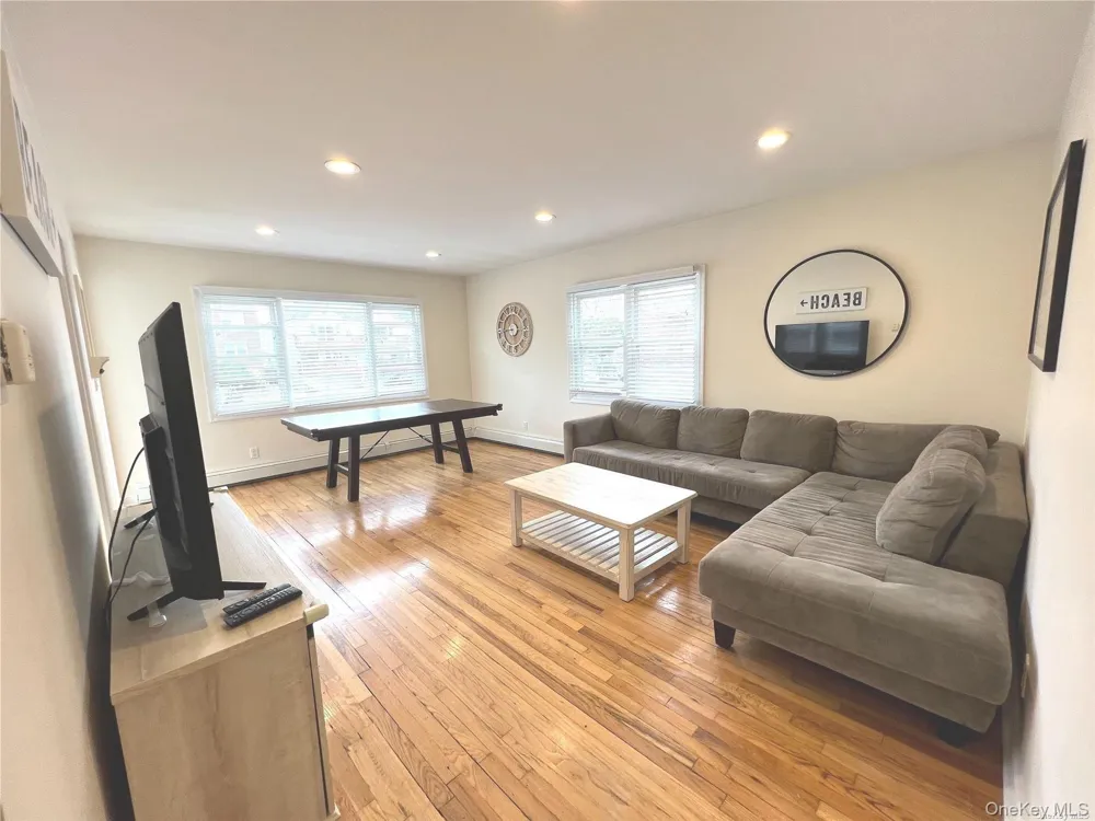 249 E Broadway Long Beach, NY 11561