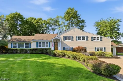 133 Sandra Dr