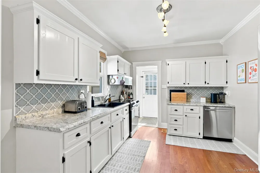 116 Andrew Street Kingston, NY 12401