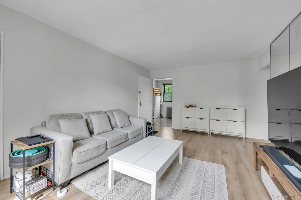 245-71 62nd Avenue #B1-12 Little Neck, NY 11362