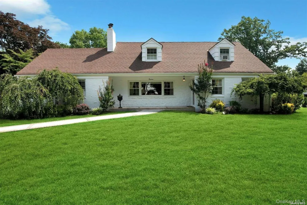 18 Addison Lane Greenvale, NY 11548