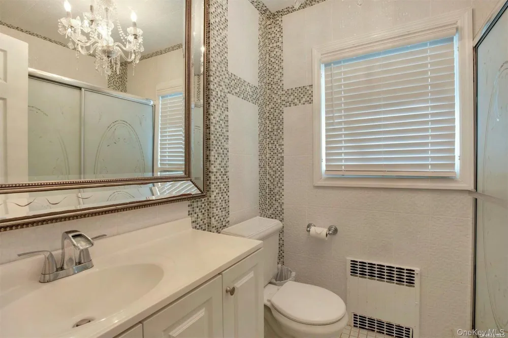 18 Addison Lane Greenvale, NY 11548