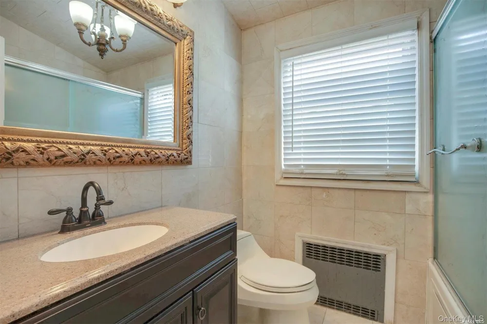 18 Addison Lane Greenvale, NY 11548