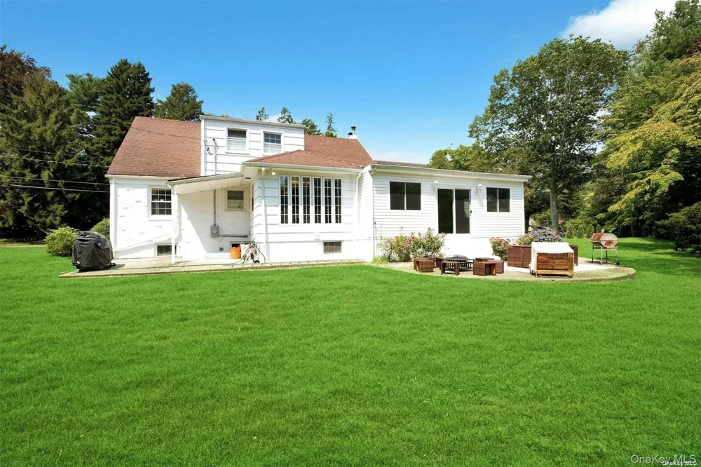 18 Addison Lane Greenvale, NY 11548