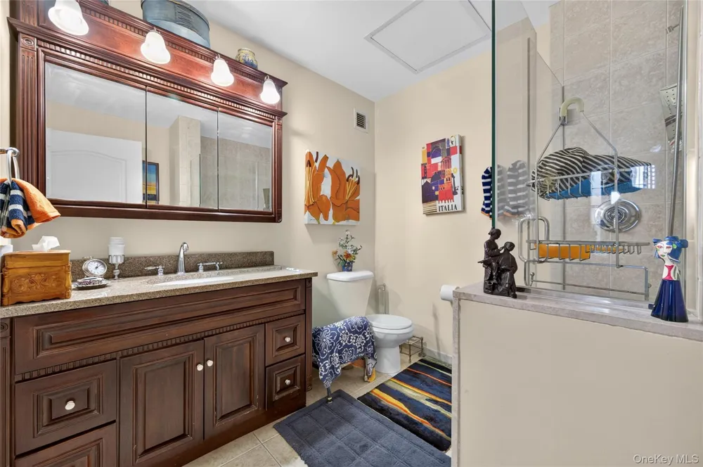 50 Merrick Avenue #423 East Meadow, NY 11554