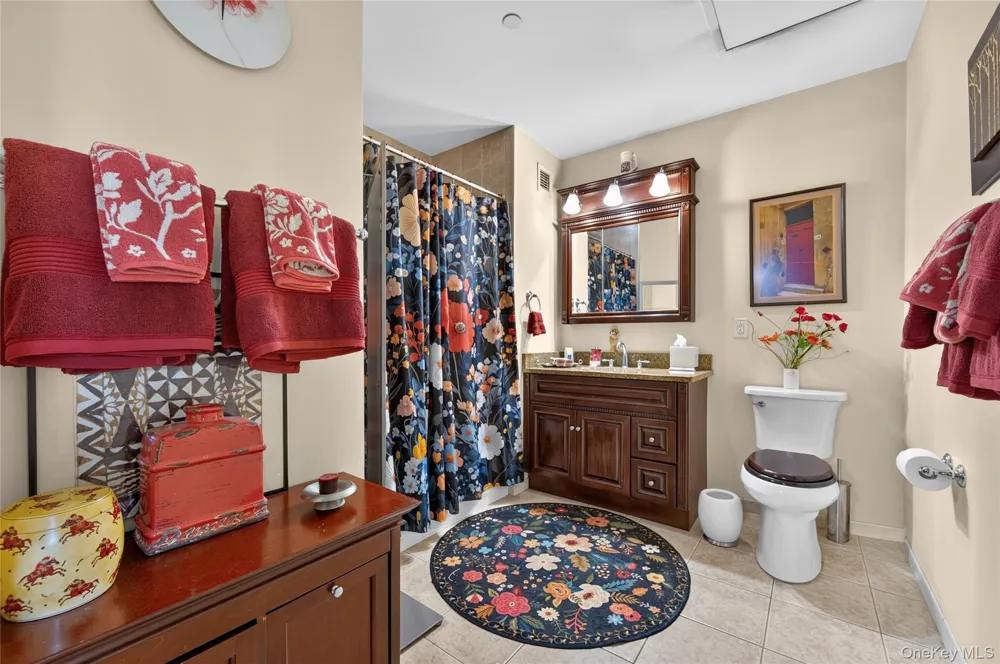 50 Merrick Avenue #423 East Meadow, NY 11554