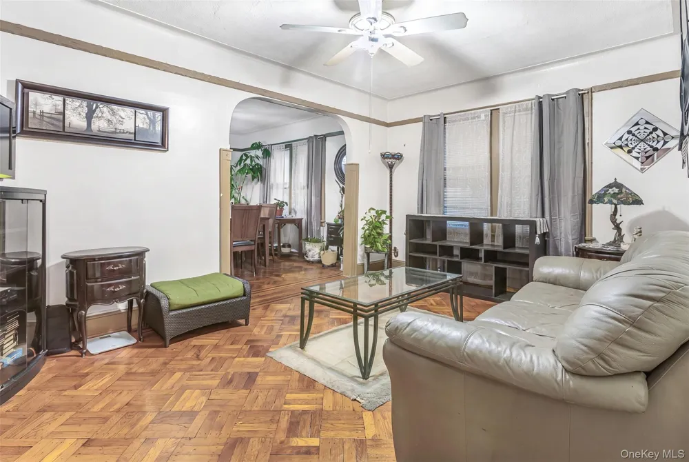 24102 142nd Avenue Rosedale, NY 11422