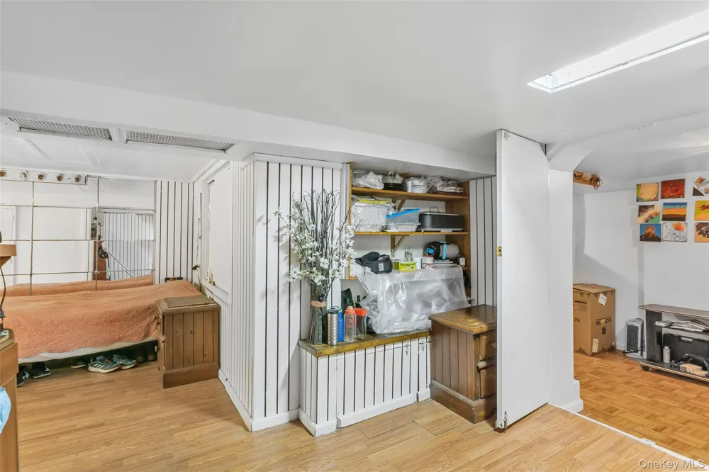 24102 142nd Avenue Rosedale, NY 11422