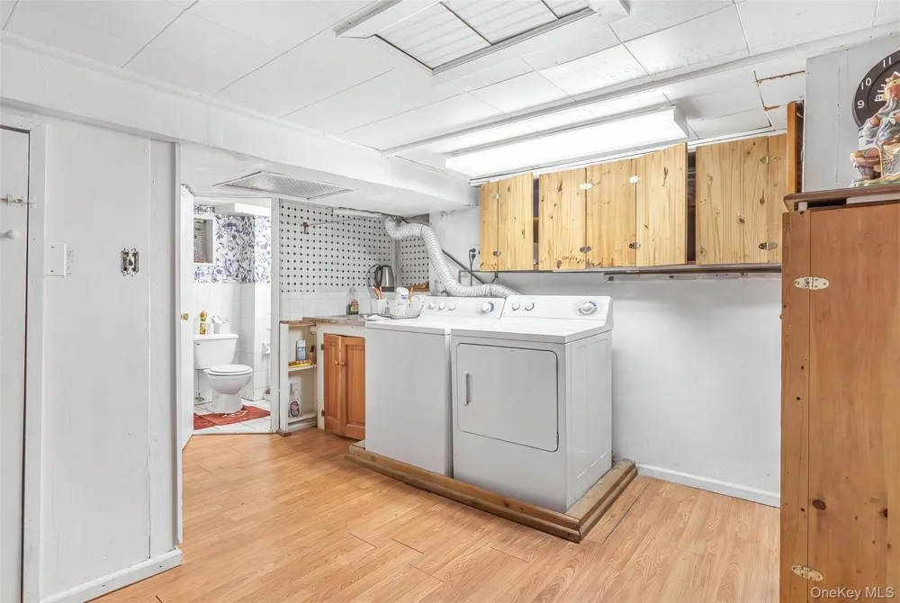 24102 142nd Avenue Rosedale, NY 11422